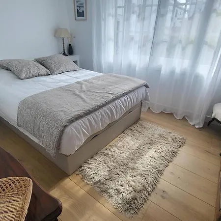 : Avec Terrasse, 2 Ch. Et Parking Au Coeur Historique - Fr-1-792-34 Appartamento